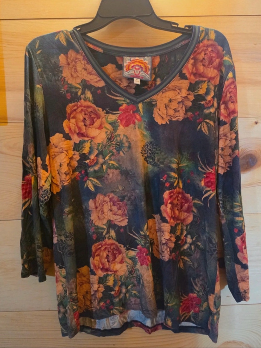Johnny Was The Janie Favorite 3/4 Sleeve V-Neck Tee Top Catalina Floral Boho M - Picture 6 of 15